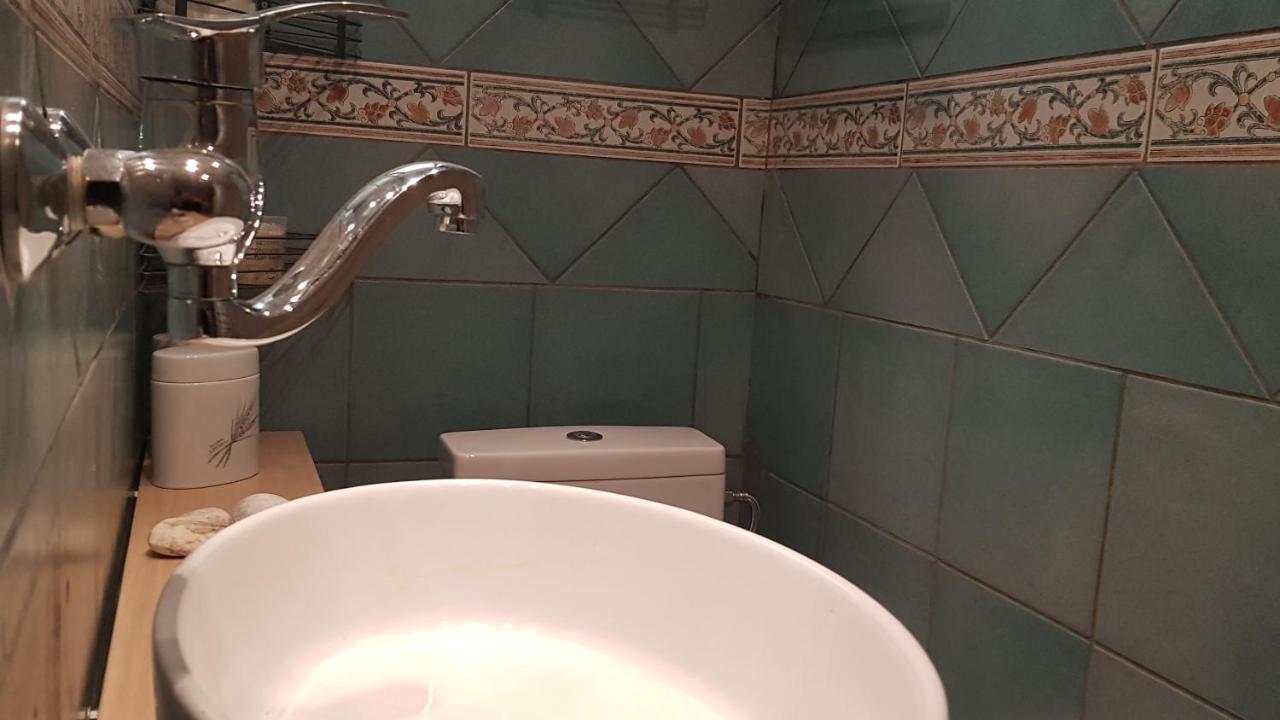 Konstantinos'S Luxury Vintage Apartment テッサロニキ エクステリア 写真